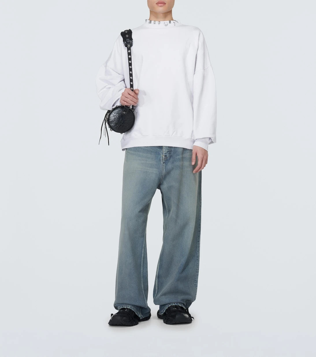 Balenciaga - سويت شيرت صوف مثقوب مستدير