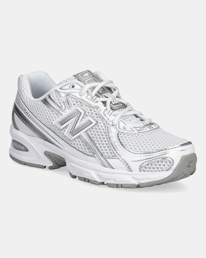 New Balance 740 Sneakers