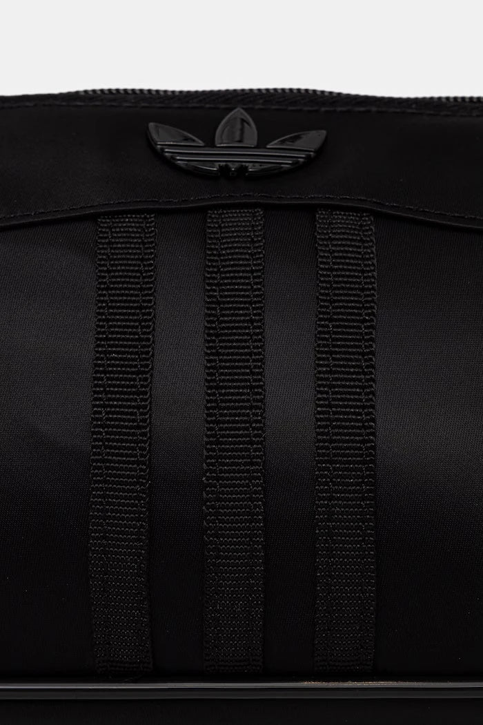 adidas Originals kadın baget çanta