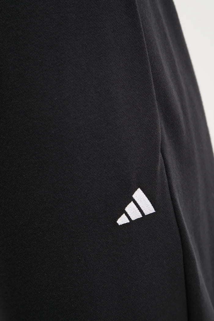 adidas Essentials Spor Pantolon