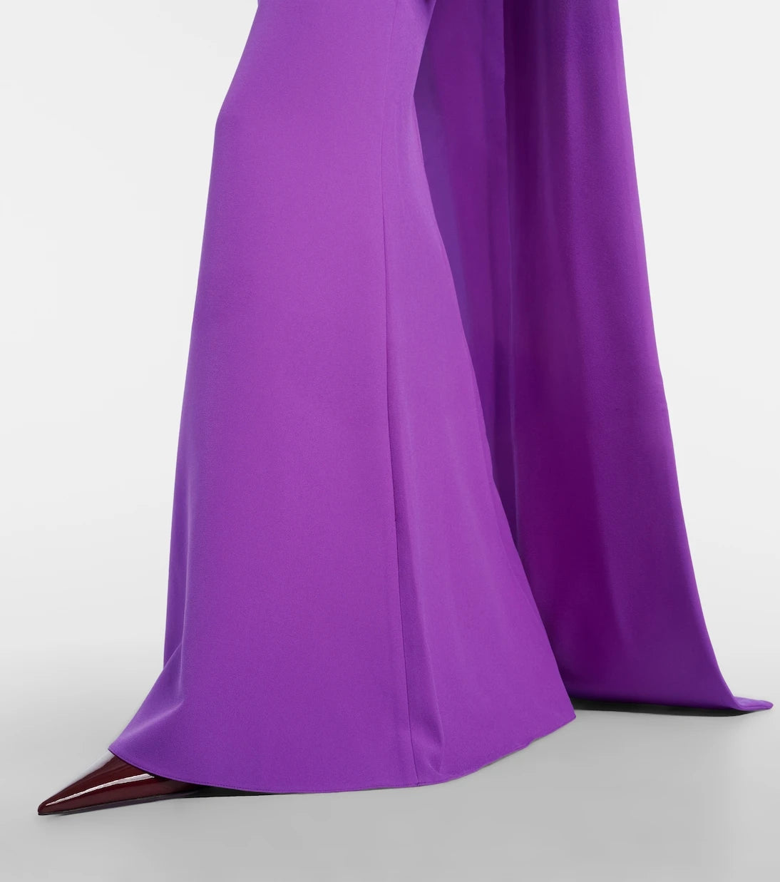 Safiyaa - Ginko caped gown