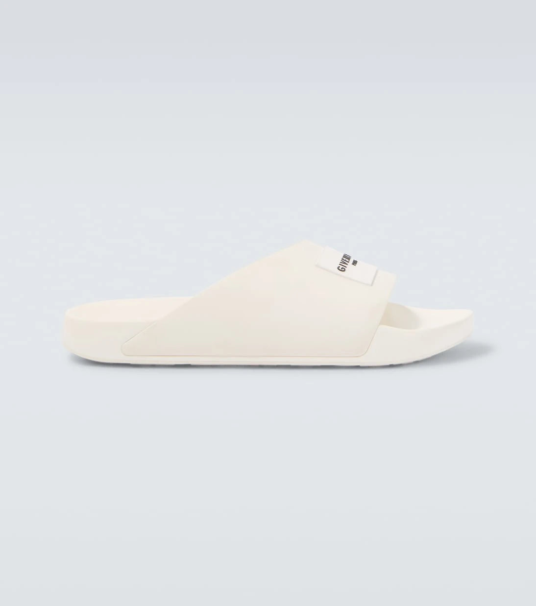 Givenchy - Label slides
