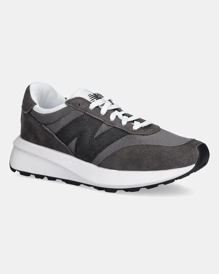 New Balance 370 Sneakers