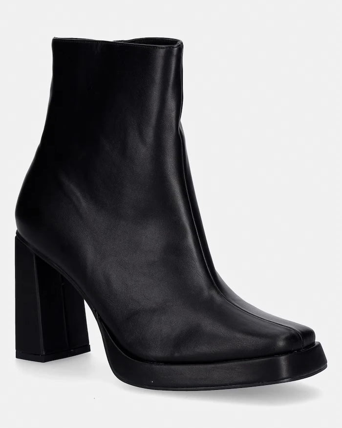Боти Koi Footwear Halla Black Heeled Boots