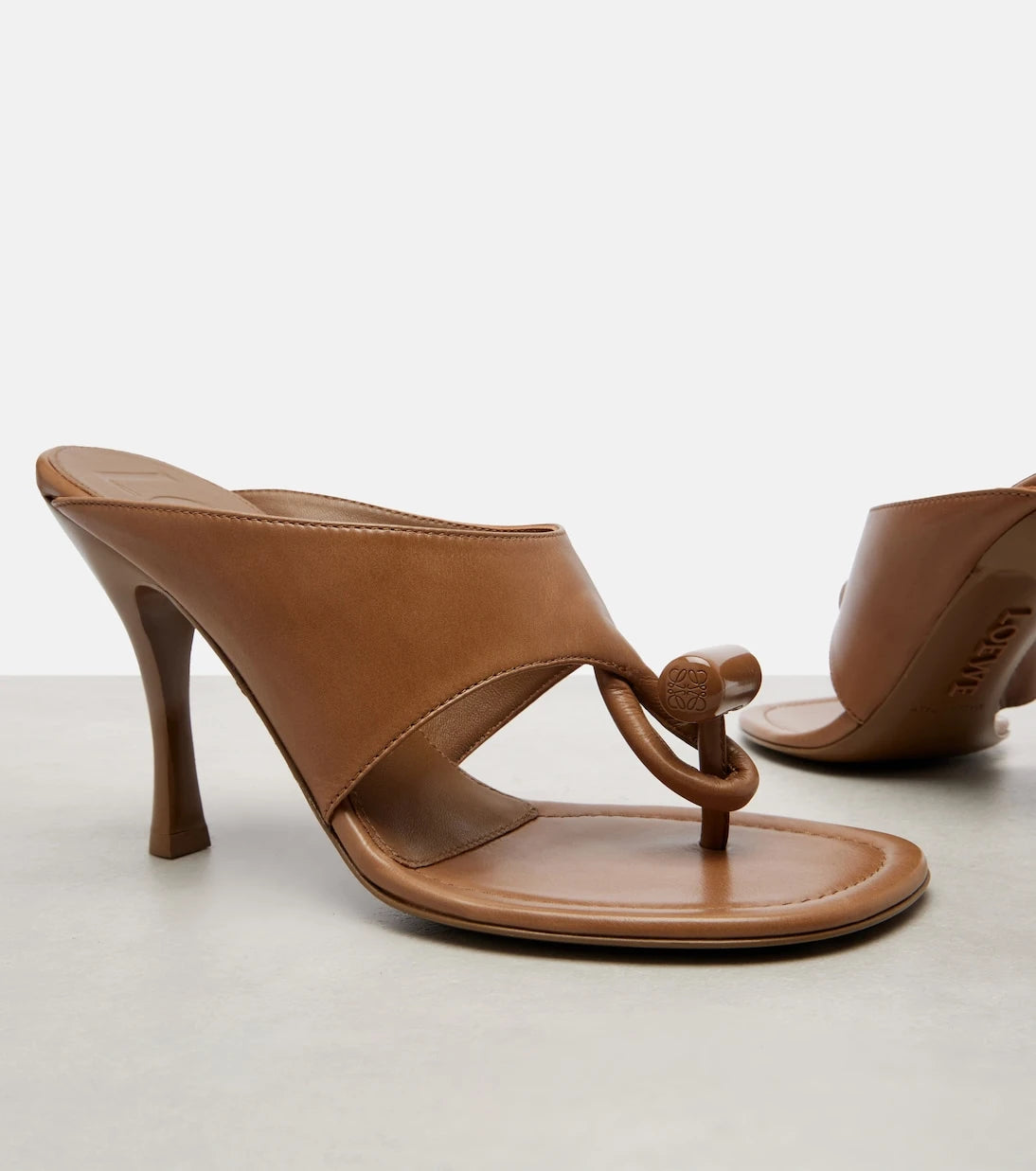 Loewe - Toggle 90 leather thong sandals