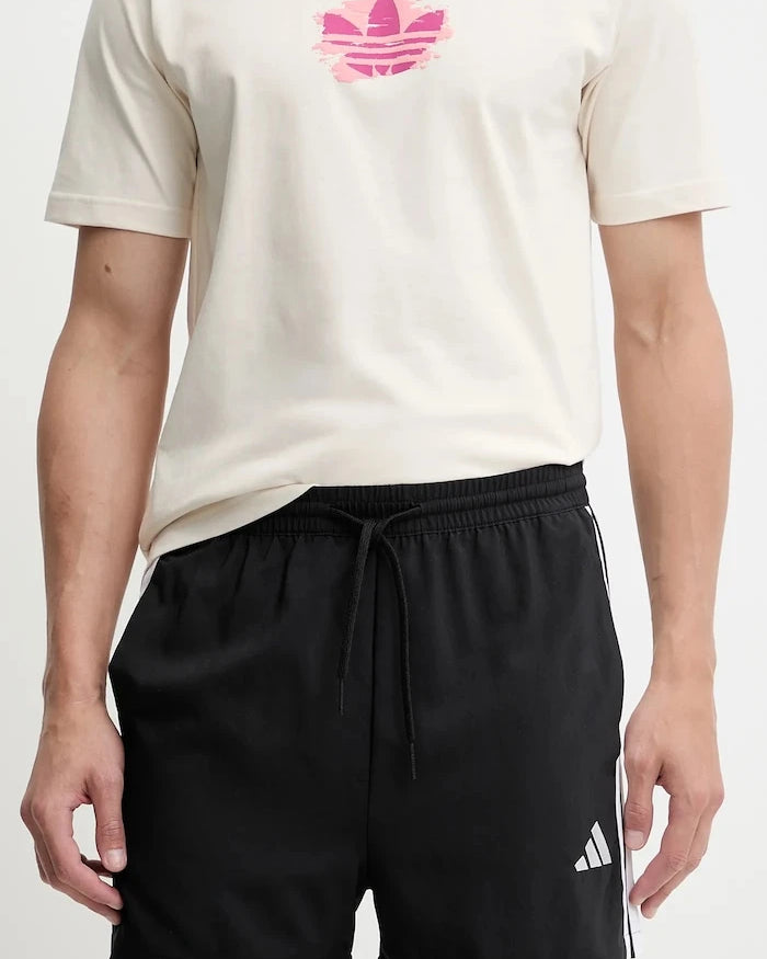 adidas Essentials 3-Stripes Chelsea Kısa Şort
