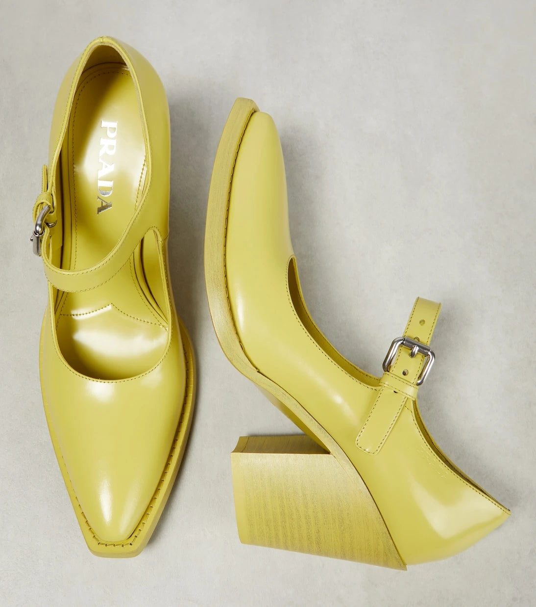 Prada - أحذية بكعب من جلد Cedro