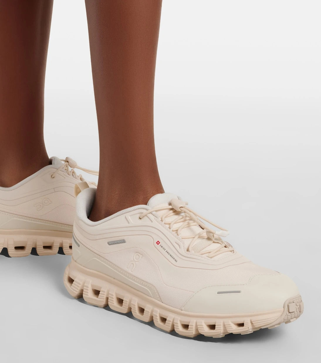 On - Cloud 6 Geo running shoes
