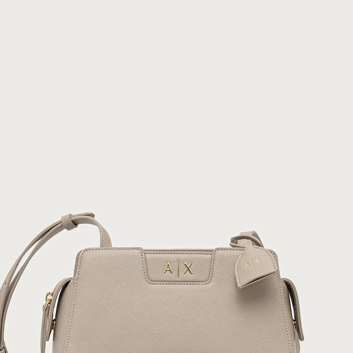 Armani Exchange kadın crossbody çanta