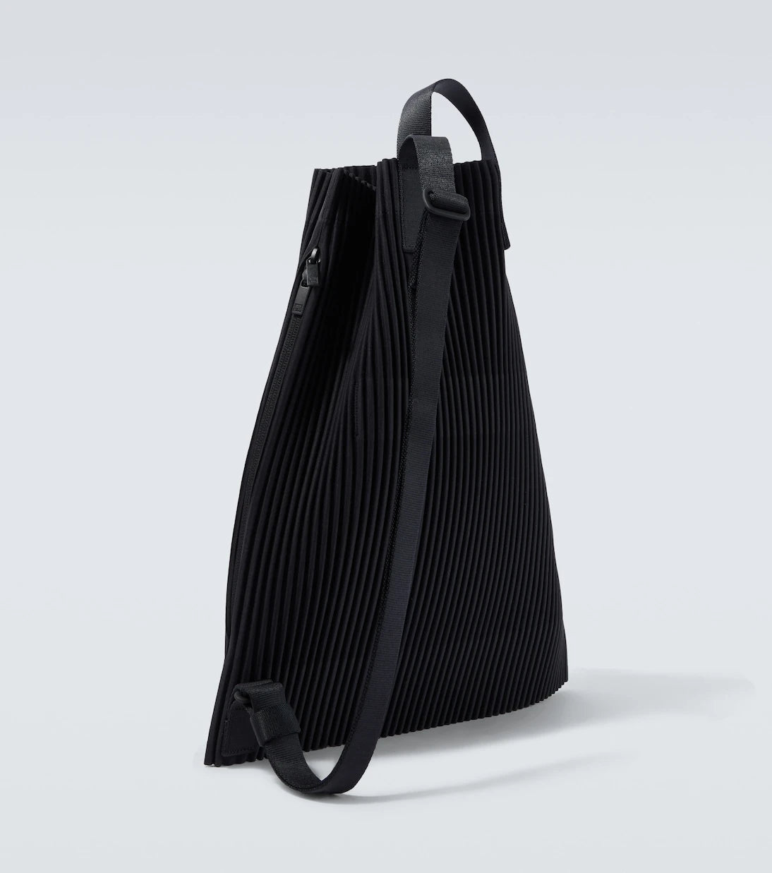 Homme Plissé Issey Miyake - Drawstring Pleats shoulder bag