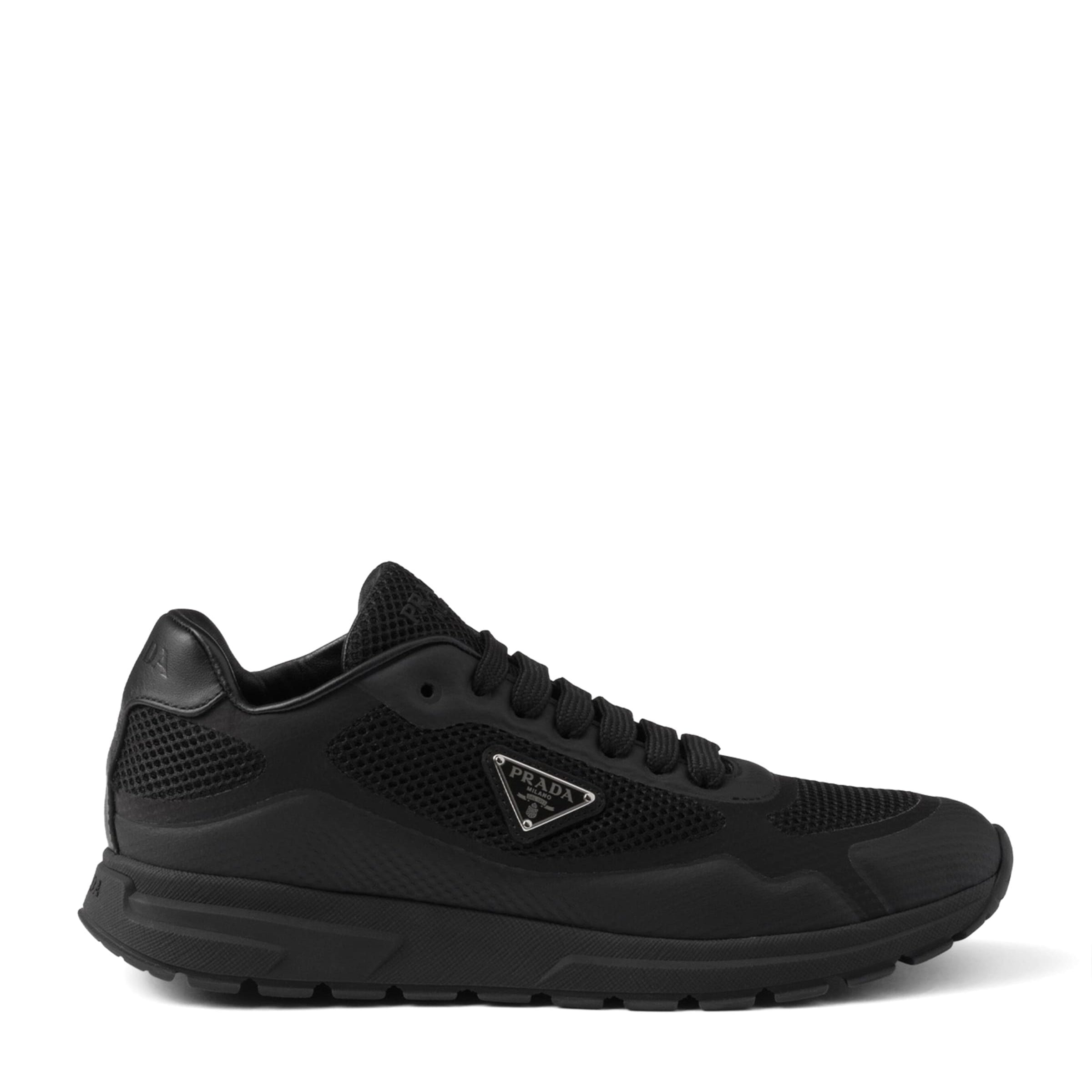 Black Prax 2.0 Low-Top Sneakers