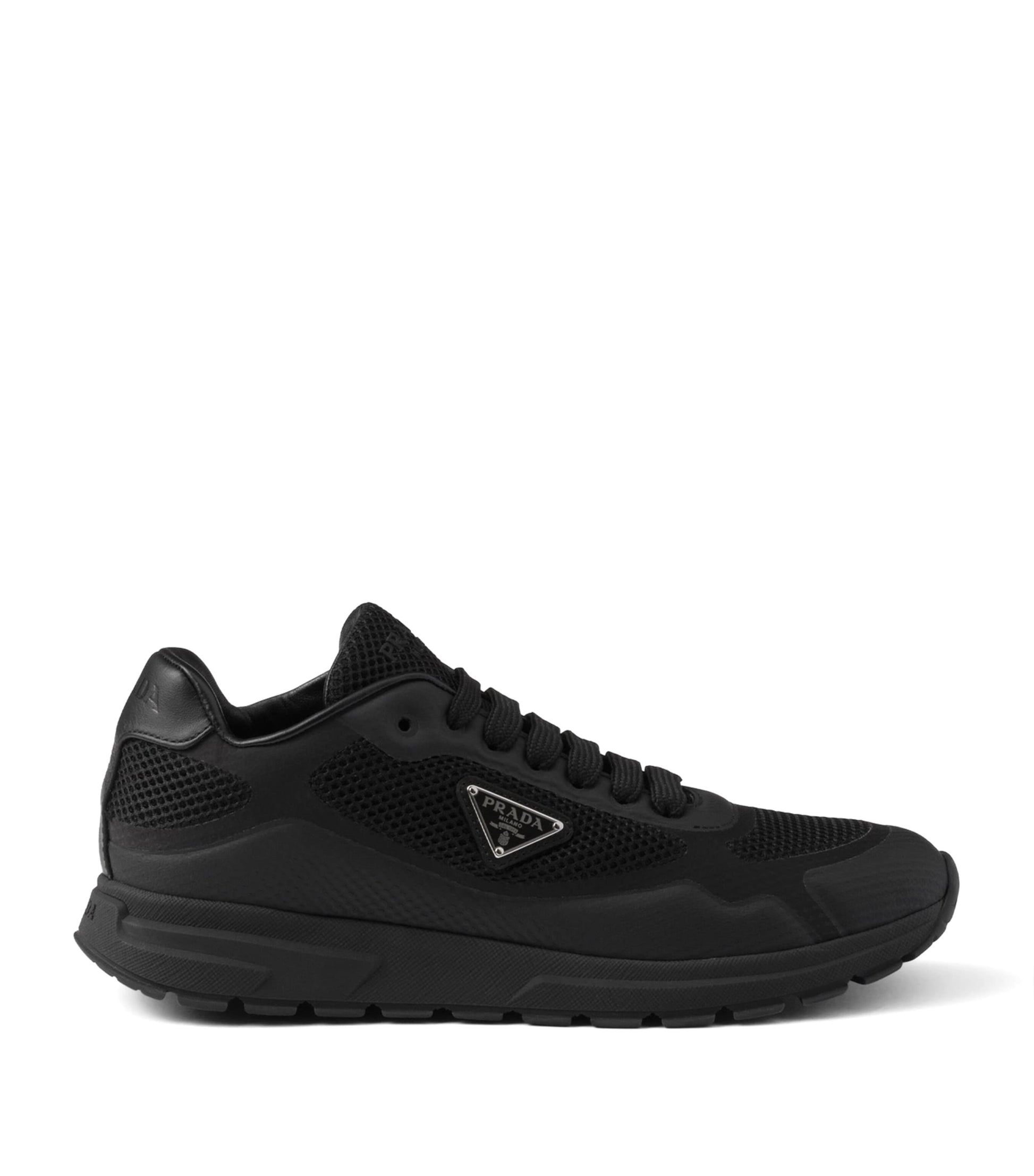 Black Prax 2.0 Low-Top Sneakers