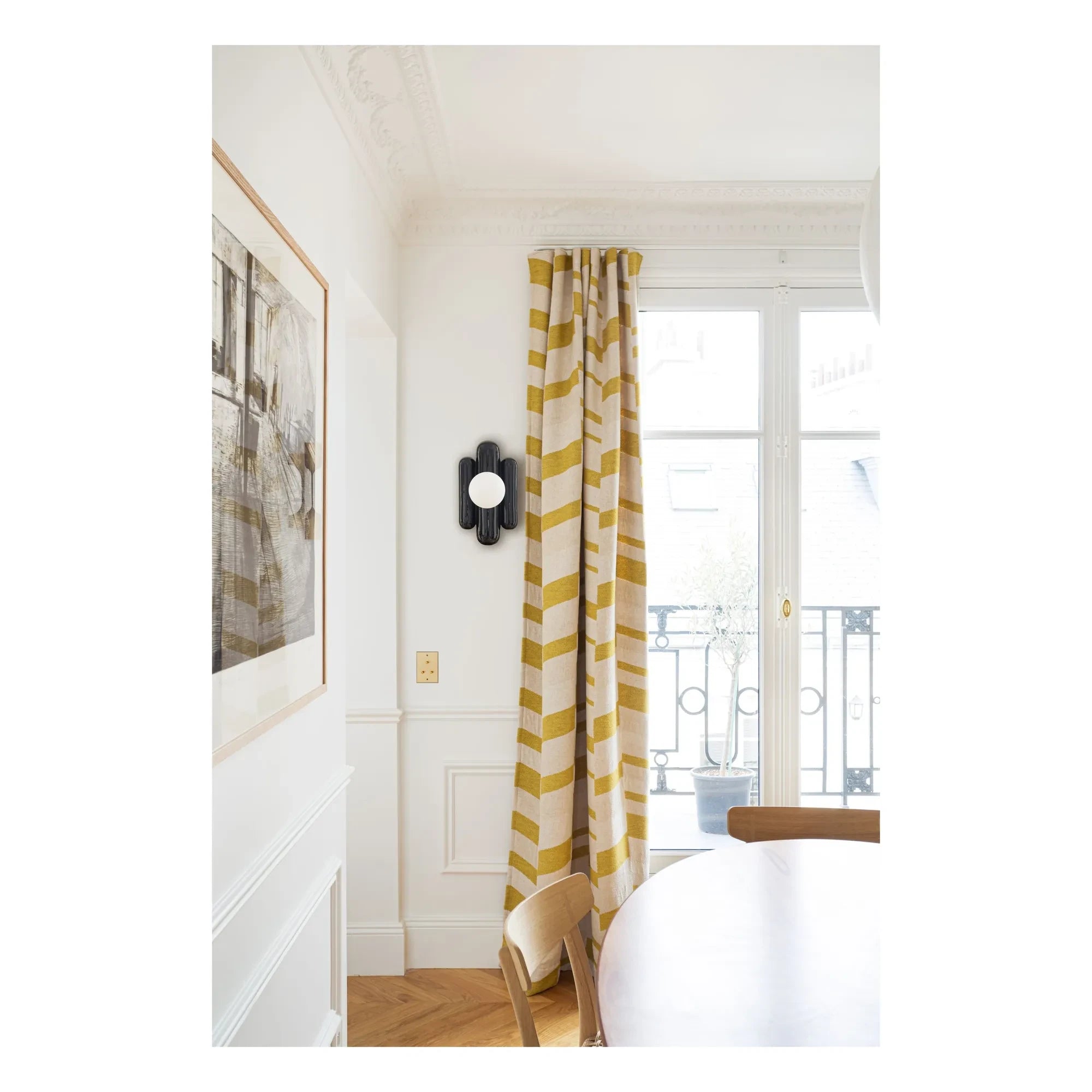 Cosin - Madeleine wall lamp | Black