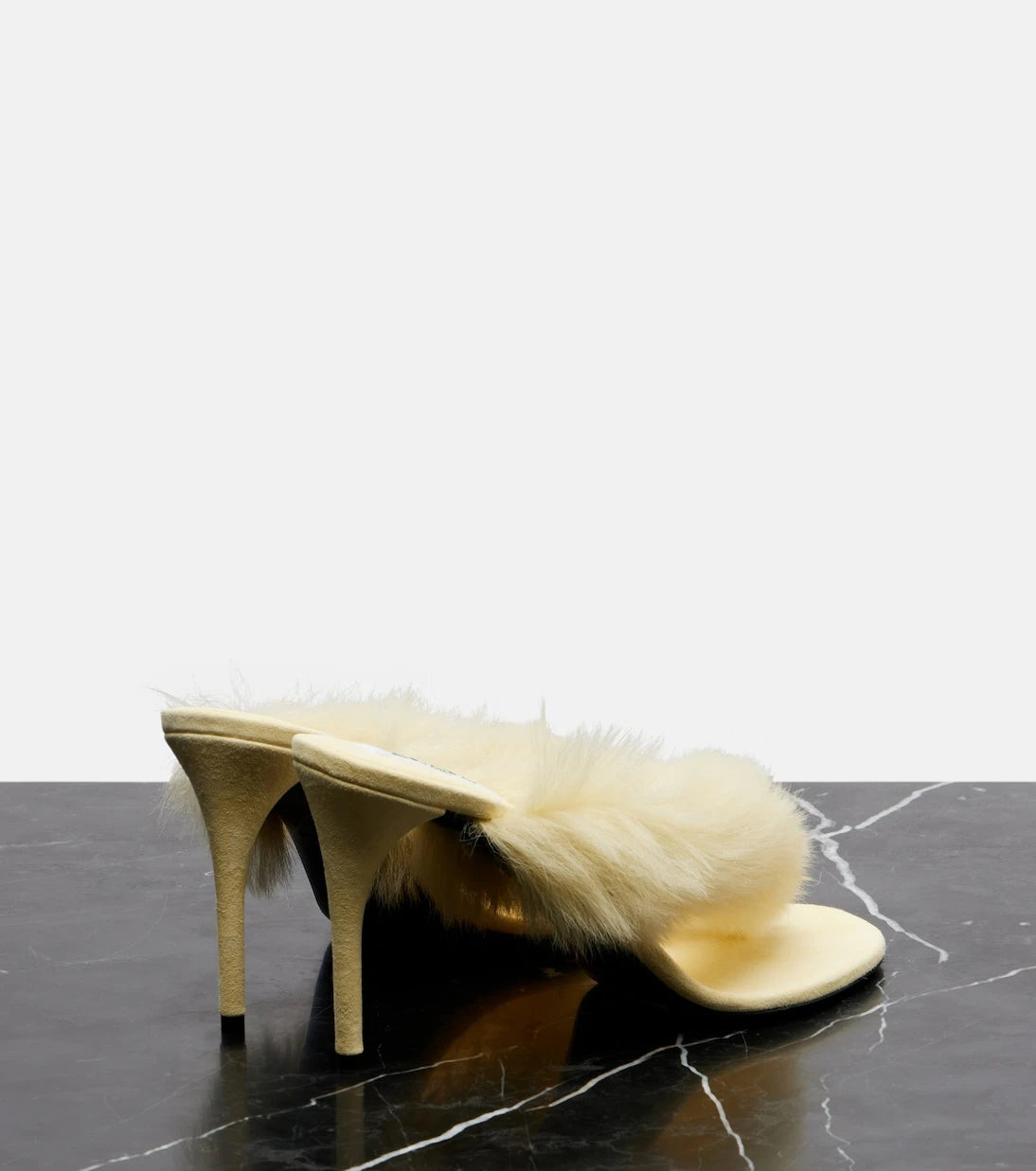 Alaïa - Shearling and leather thong sandals