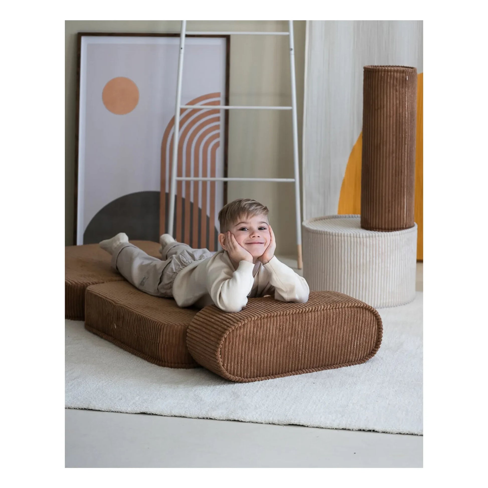 Wigiwama - Fireside chair in corduroy | Brown
