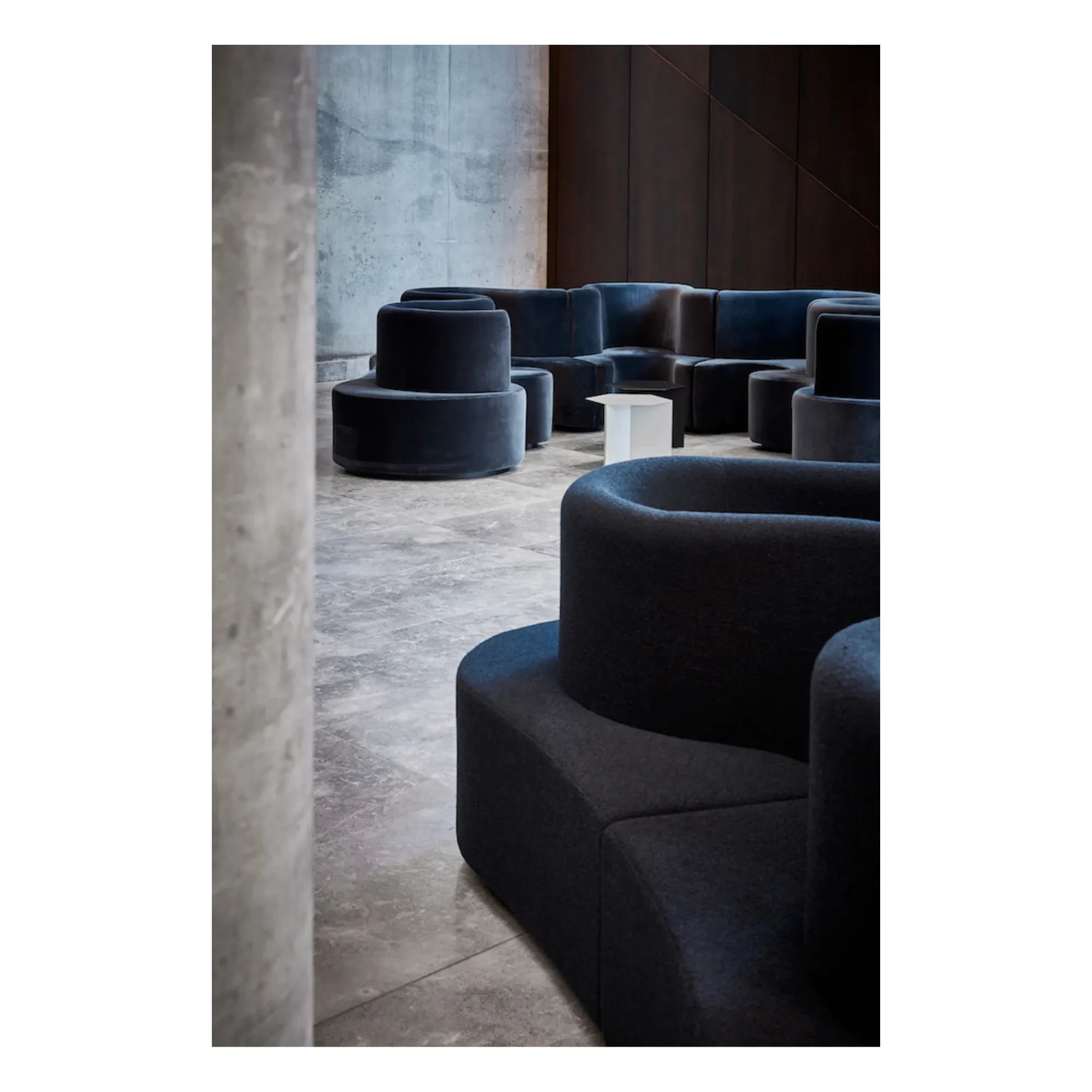 Verpan - Cloverleaf 2-Seater Sofa | Navy blue