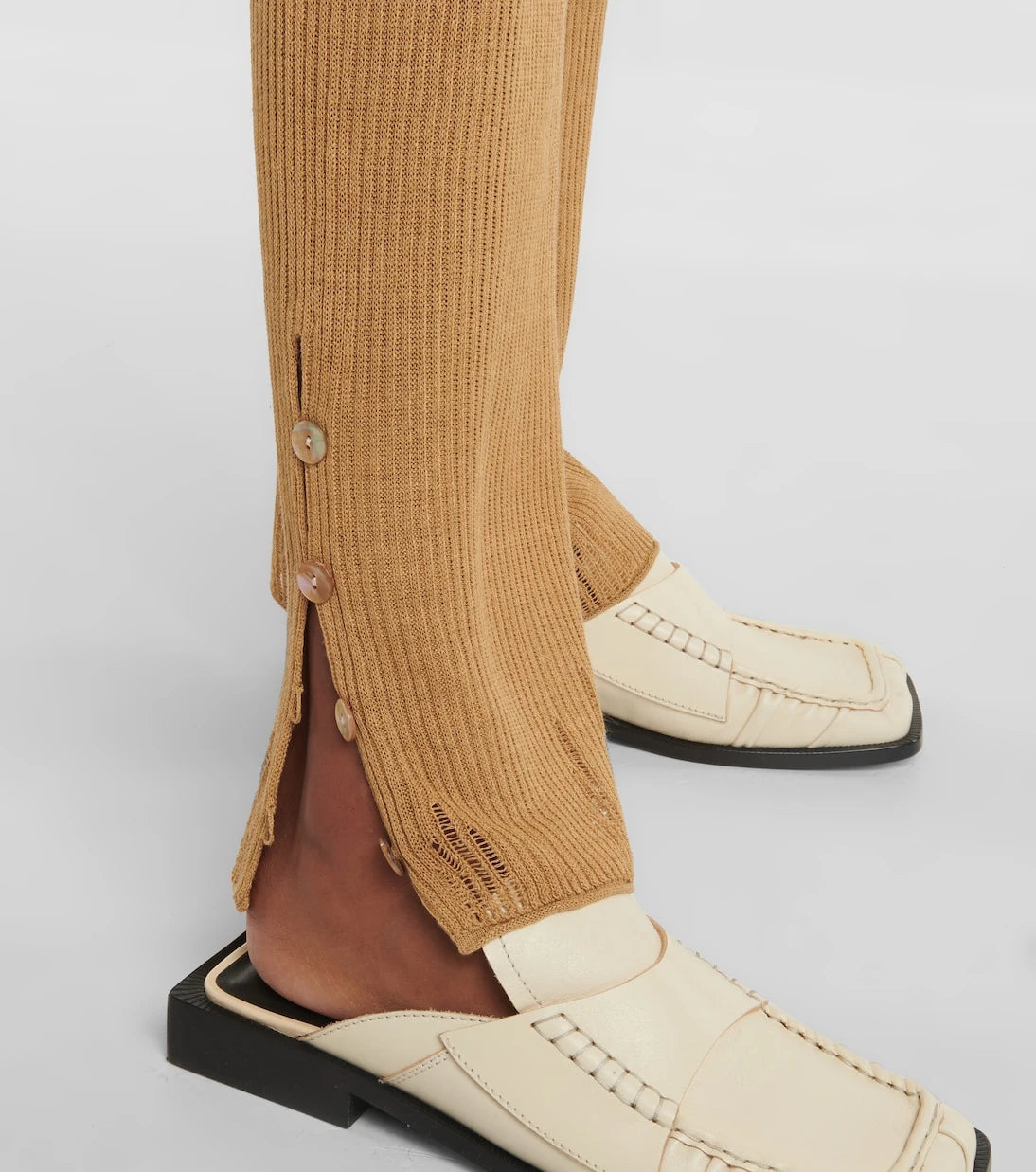 Acne Studios - سويتر ضيق من مزيج الكتان المحبوك المضلع