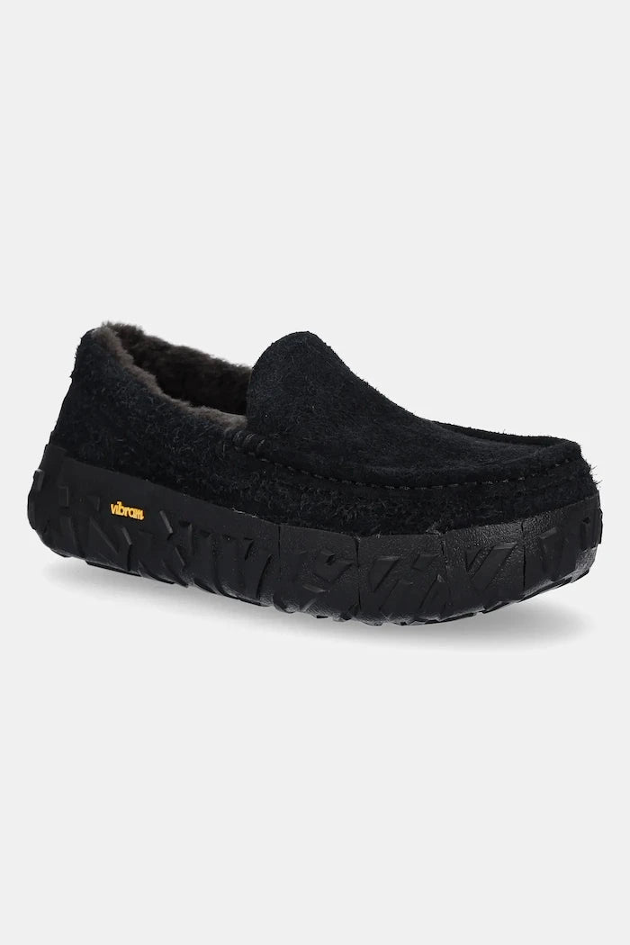 Велурени мокасини UGG Ascot Wrap Tech