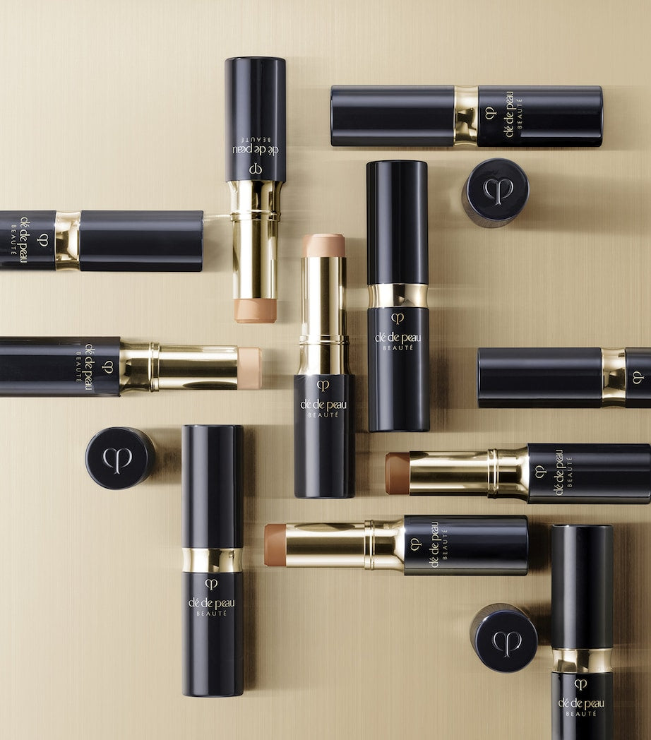 Clé de Peau Beauté Concealer