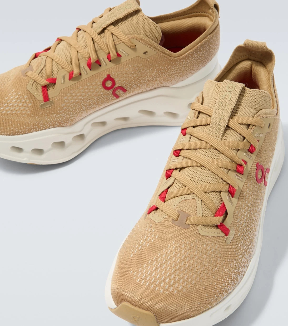 On - Cloudsurfer Max running shoes