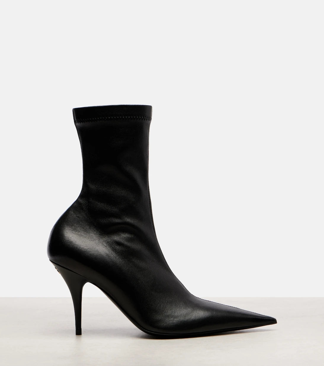 Balenciaga - Avenue 90 leather ankle boots