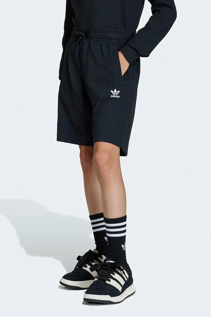 adidas Originals çocuklar için kısa eşofman şortu