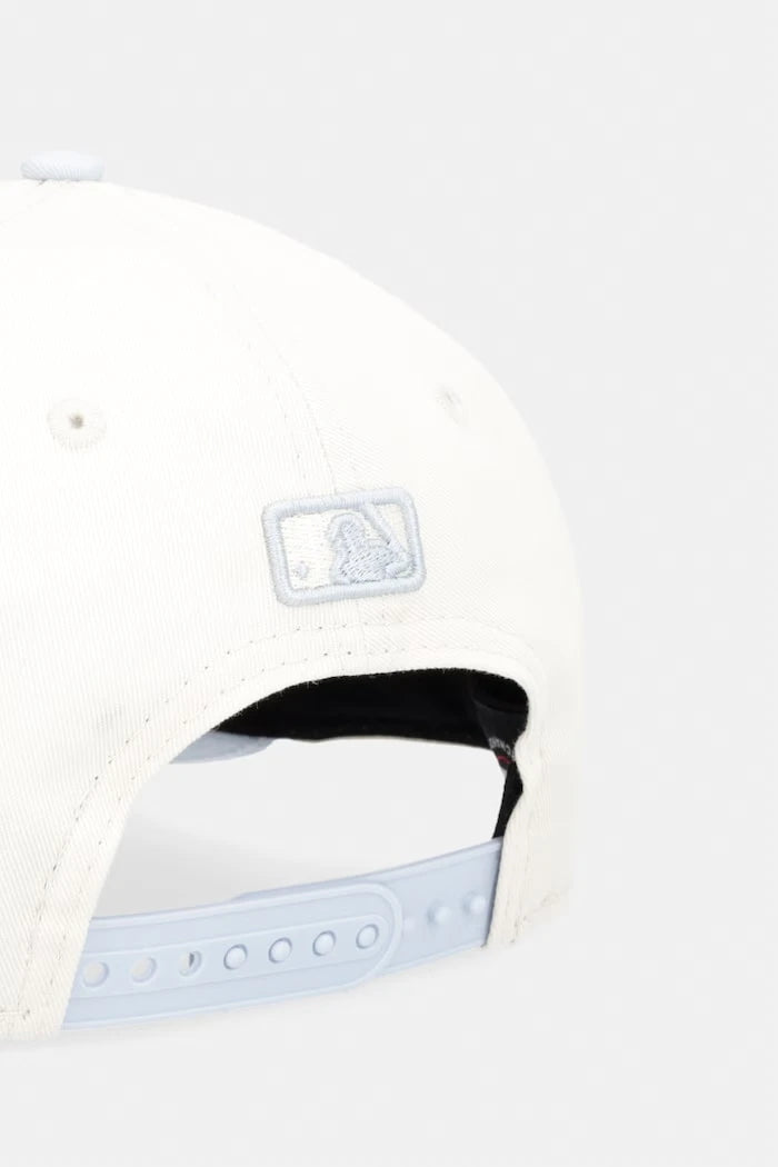 New Era шапка с козирка от памук SIDE SCRIPT 940 MC NYY