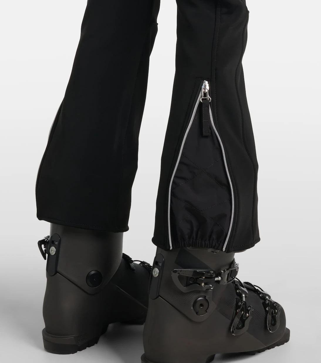 Jet Set - Belted ski suit