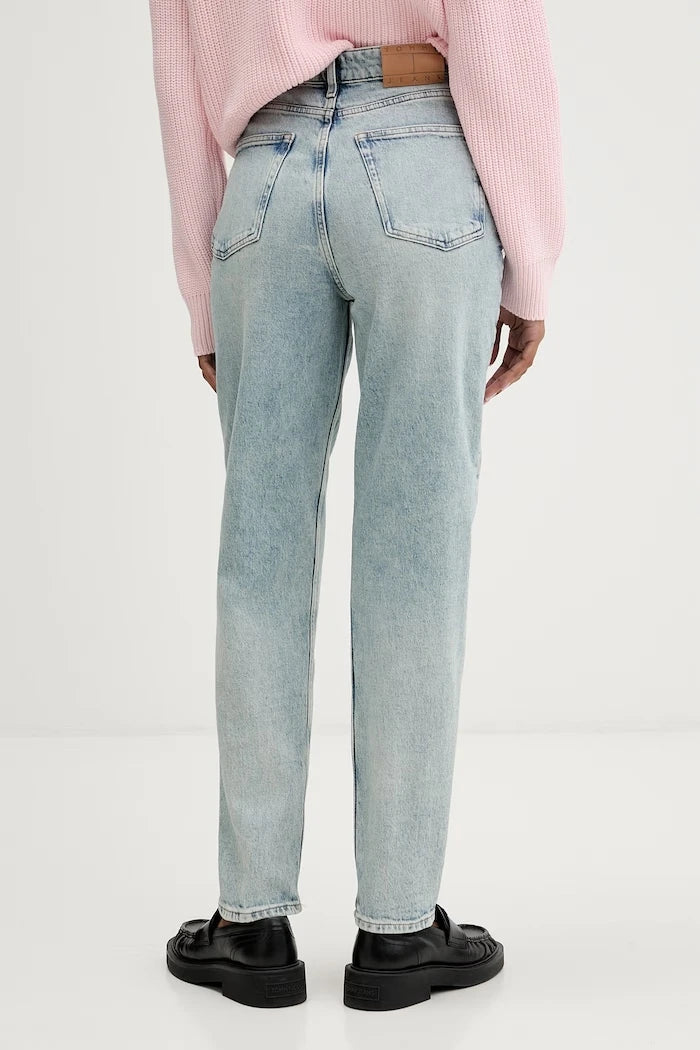 Tommy Jeans rahat kesim kadın jean pantolon