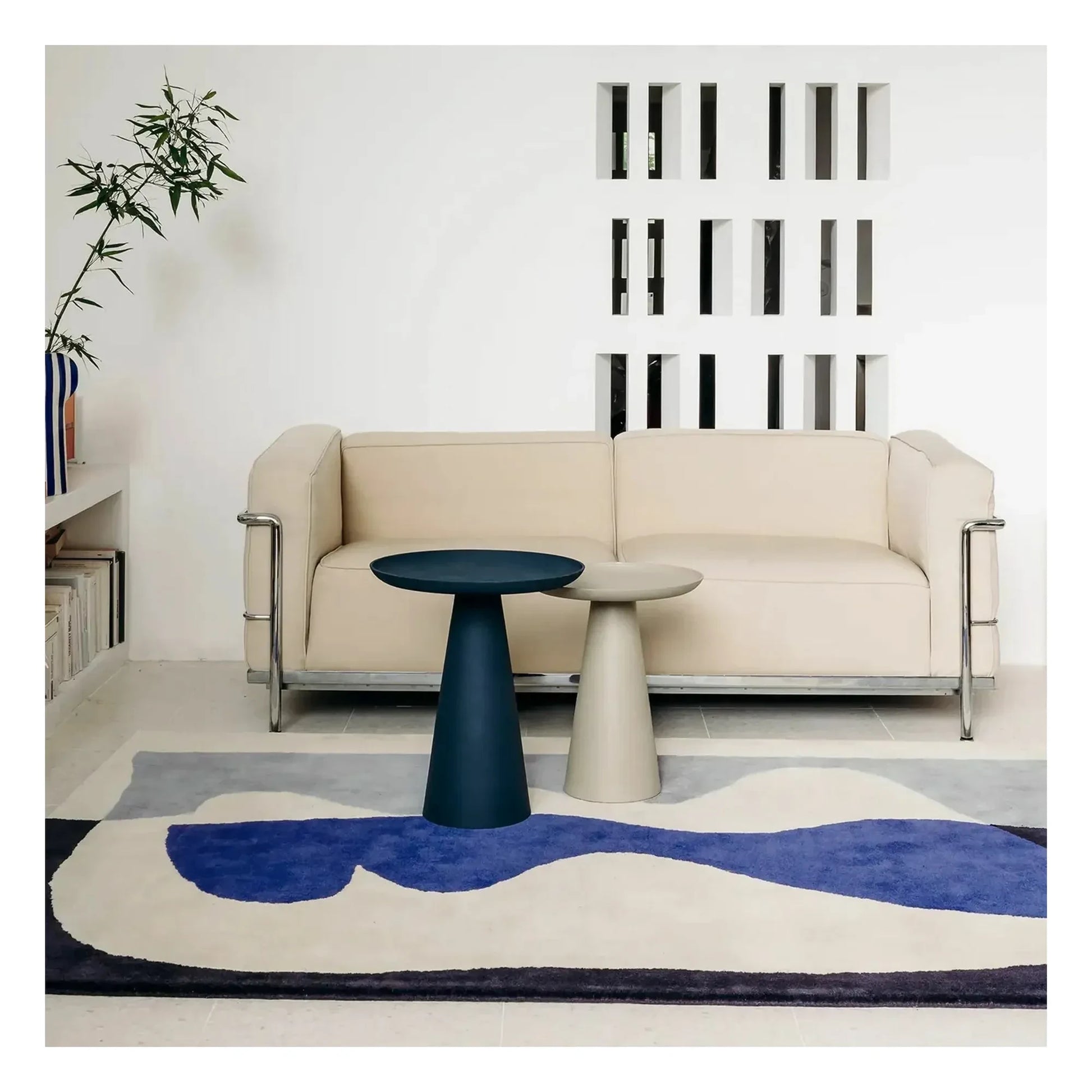 Edito - Narcissus rug | Blue