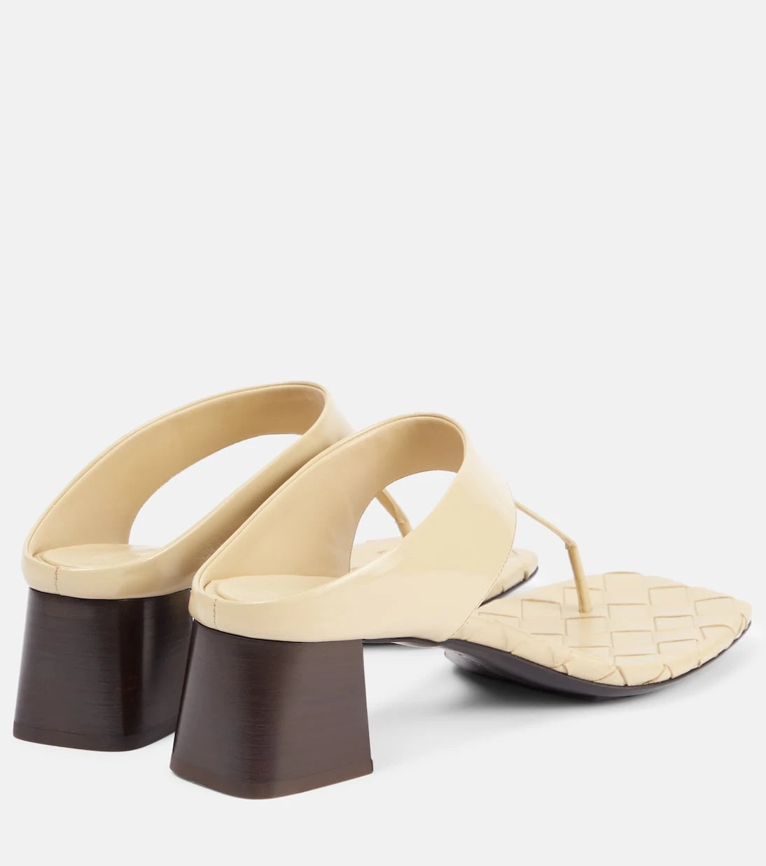 Bottega Veneta - صندل ماريلّا 45 ثونغ الجلدي