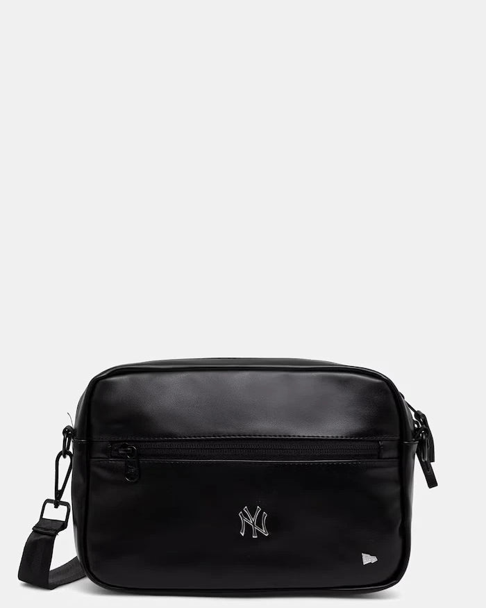 New Era suni deri omuz çantası CAMERA BAG NYY