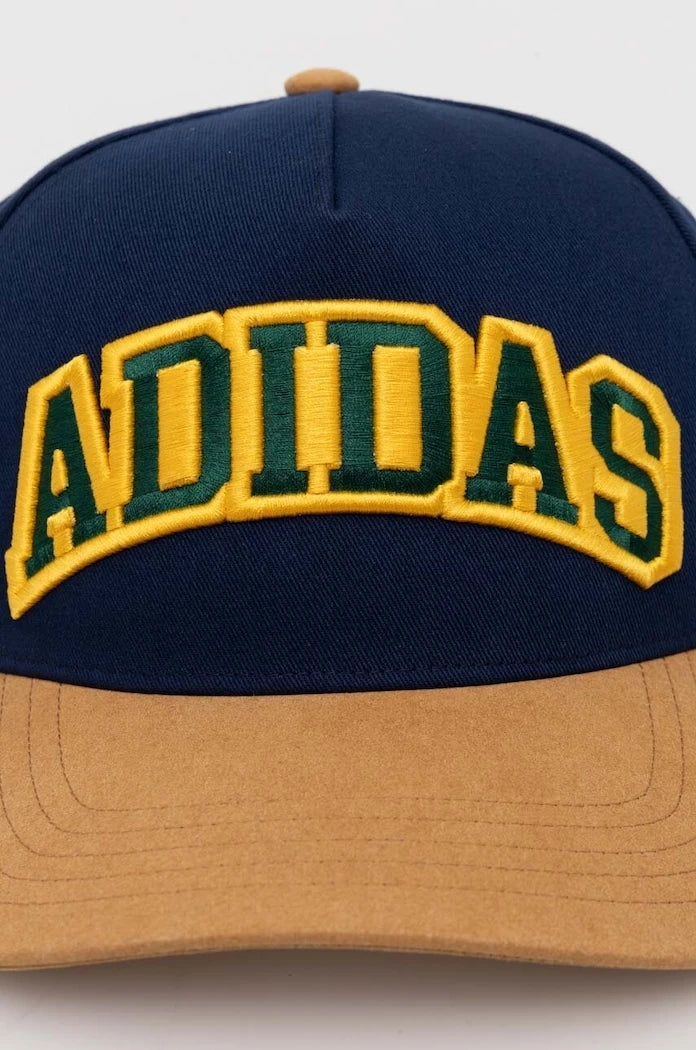 Шапка с козирка adidas Originals