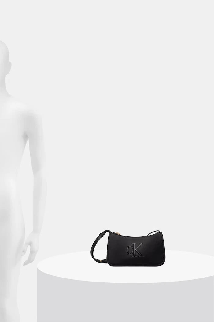Calvin Klein чанта crossbody дамска