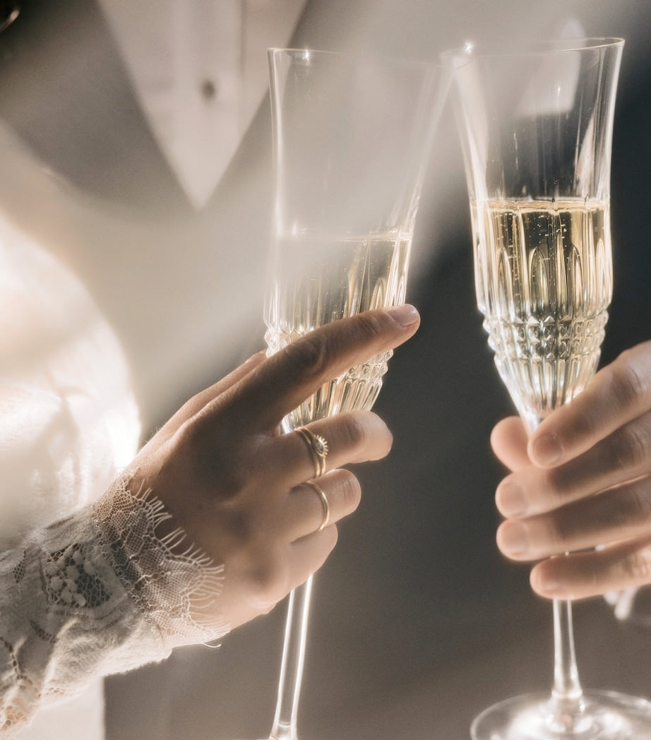 Set of 2 Lismore Diamond Essence Flutes (220ml)