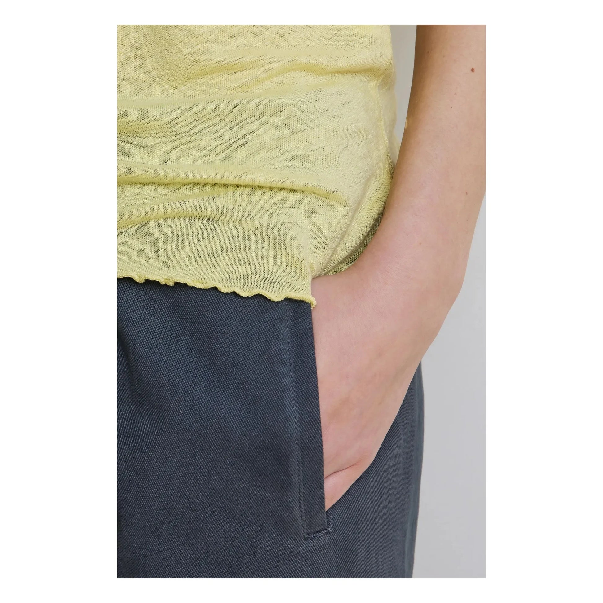Hod - Navy linen tank top | Lemon yellow