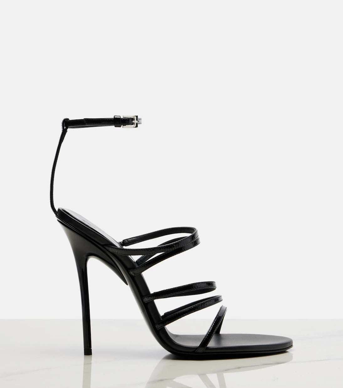Alaïa - صنادل جلدية دروب