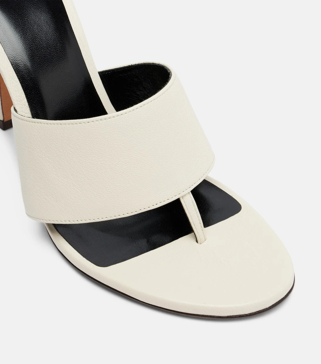 JUDE - Snug leather thong sandals