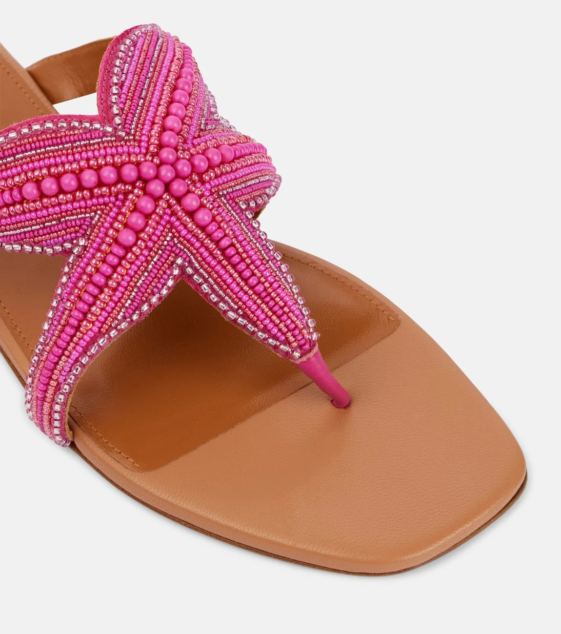 Aquazzura - صندل "ريف ستار" من الجلد المزين بالكريستال