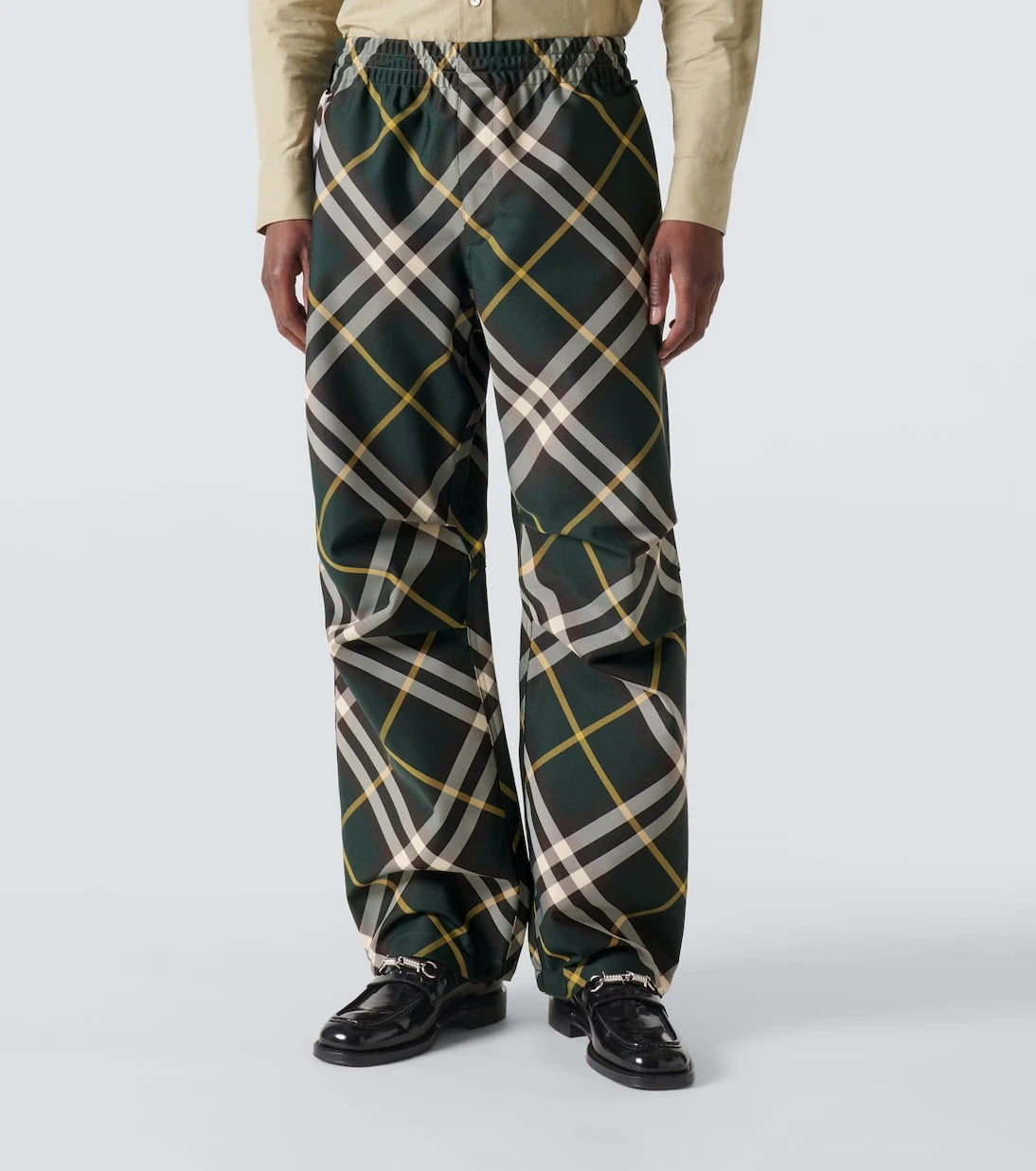 Burberry - بنطلون بربري بقصة أرجل واسعة ونقشة كاروهات