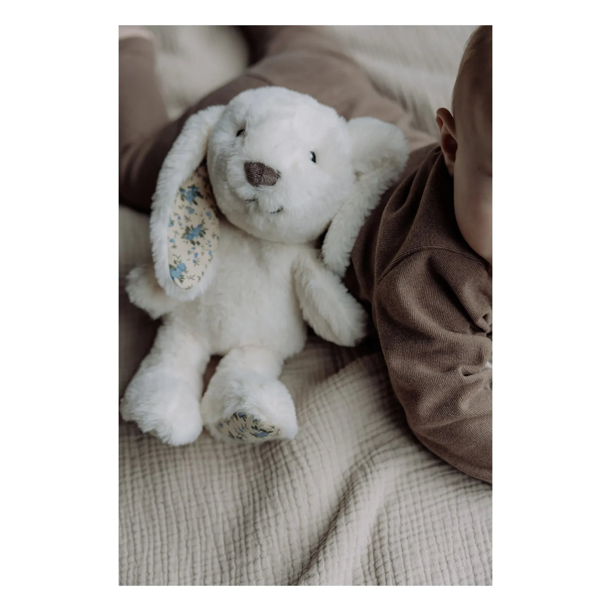 Flow - Milo White Noise Plush - Flow x Liberty | White