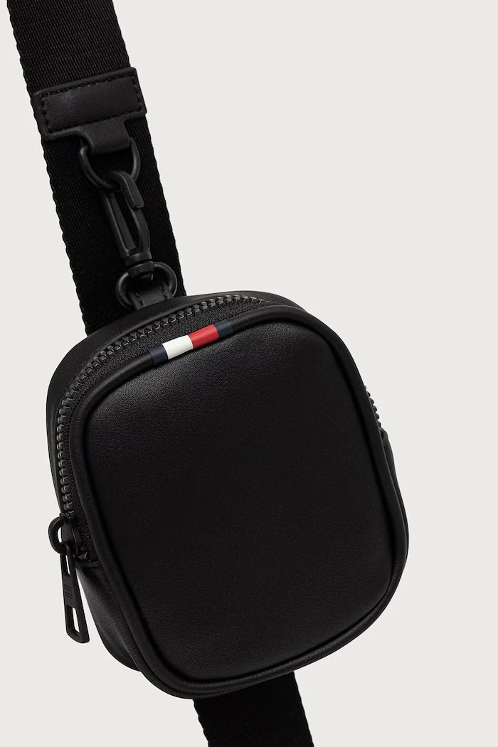 Tommy Hilfiger erkek suni deri omuz çantası