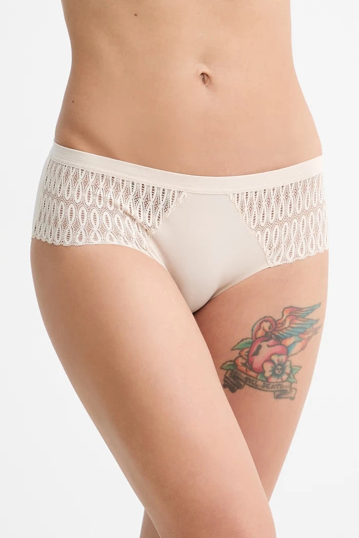 Triumph Aura Spotlight Bikini