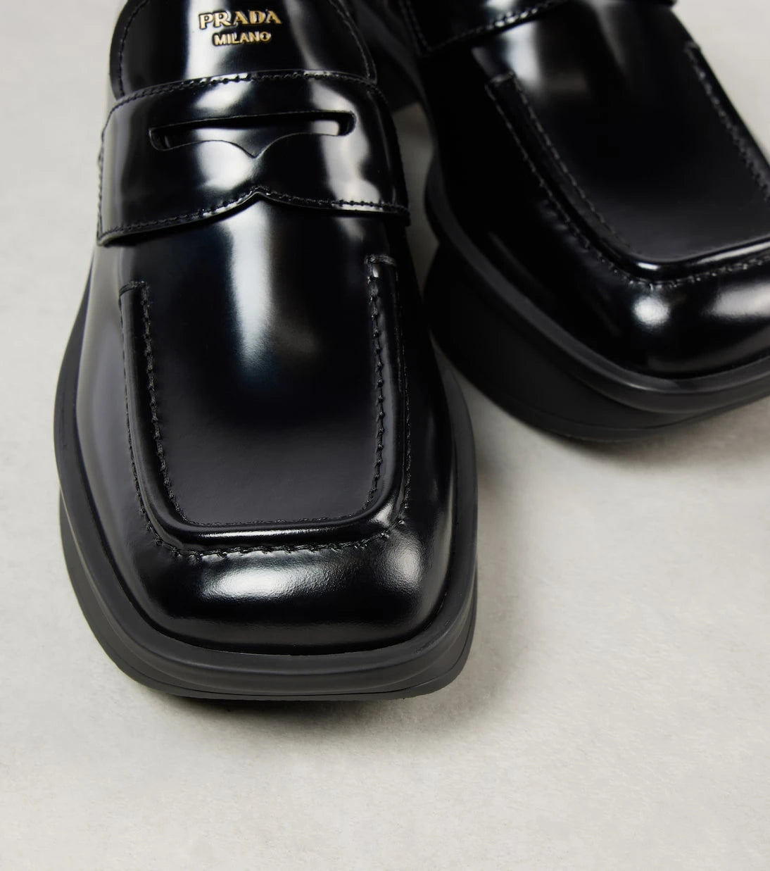 Prada - Equal leather penny loafers