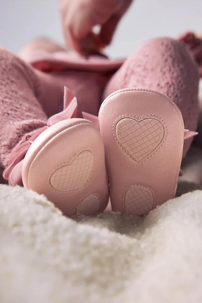 Mayoral Newborn обувки за бебе