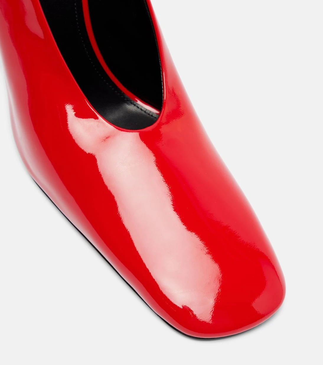 Victoria Beckham - 100 patent leather pumps