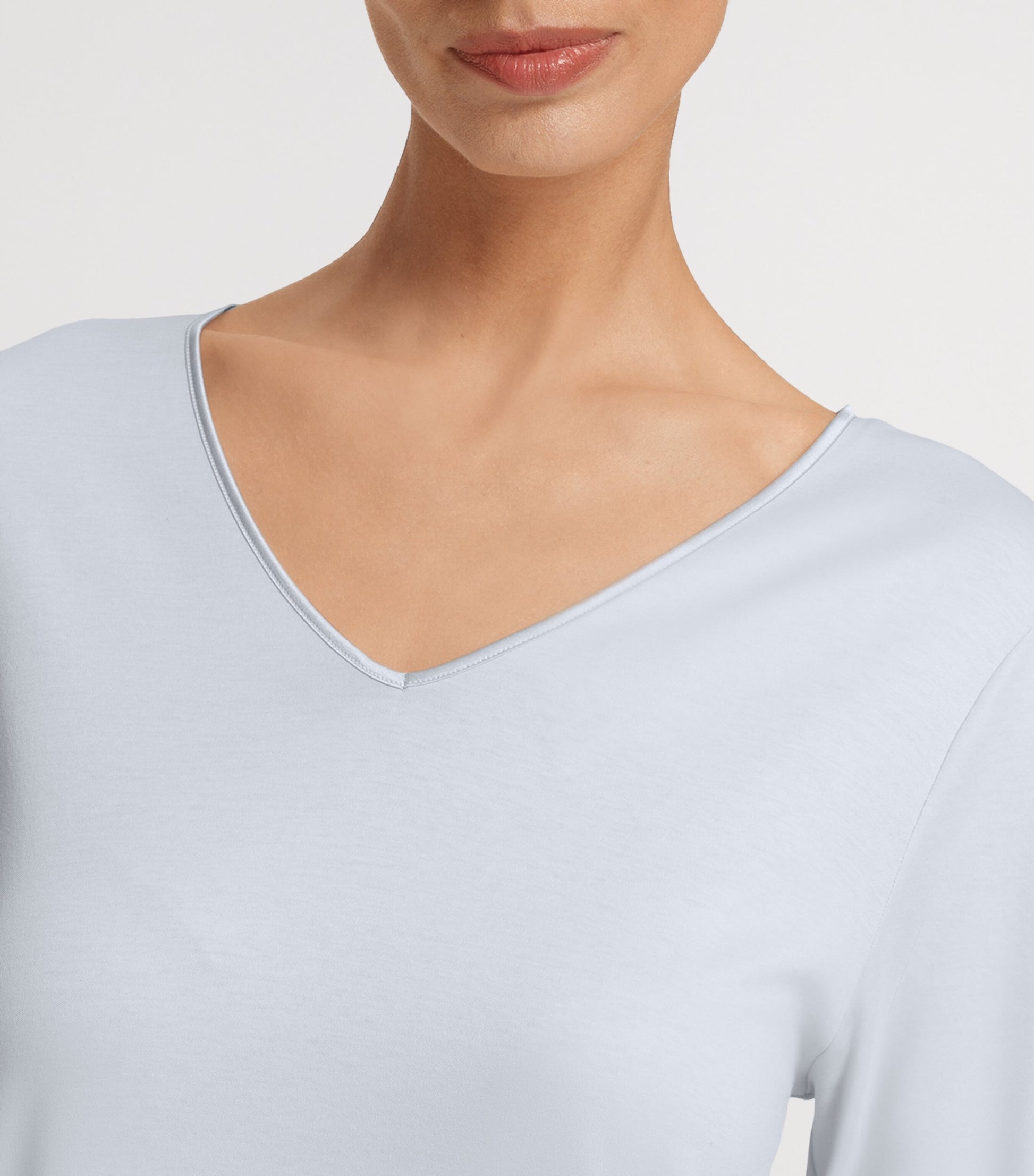 Hanro Cotton Long-Sleeve Nightdress