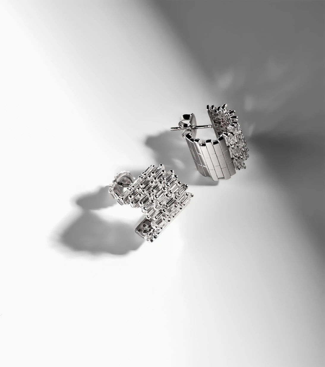 Suzanne Kalan - Rondelle 18kt white gold earrings with diamonds