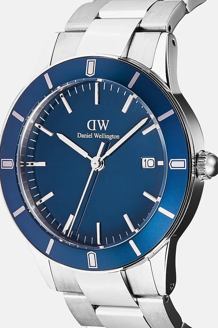 Daniel Wellington Saat