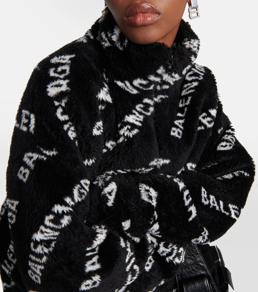 Balenciaga - سترة بشعار الماركة